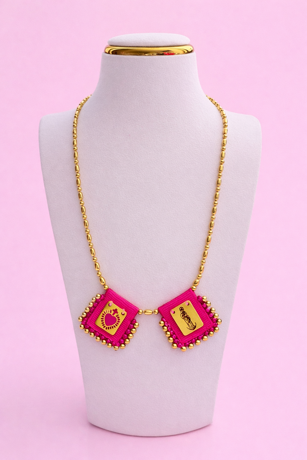 Escapulario Magenta 18k gold filled adjustable necklace