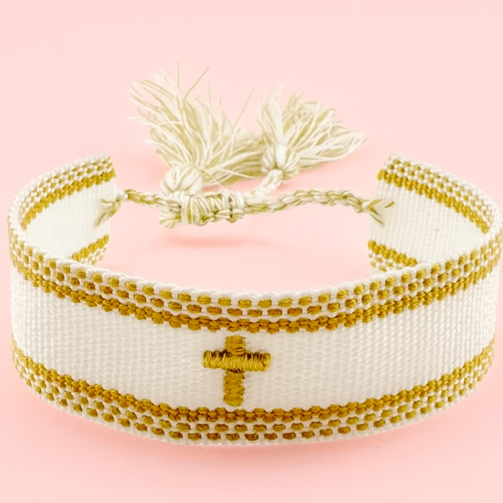 Cross woven bracelet in gold and white thread