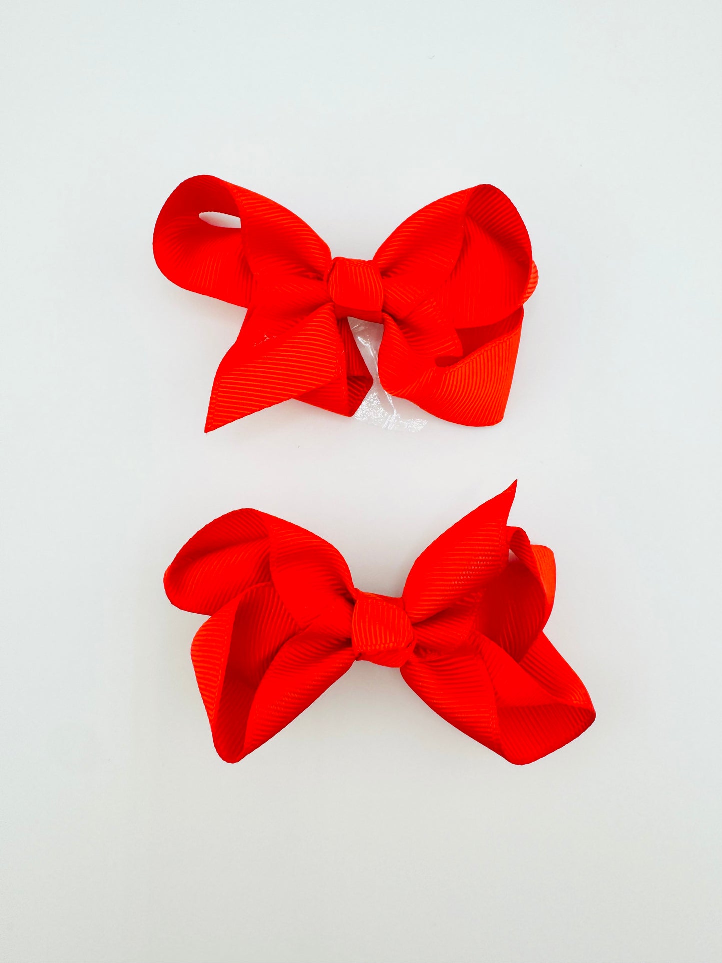 Red barrette set