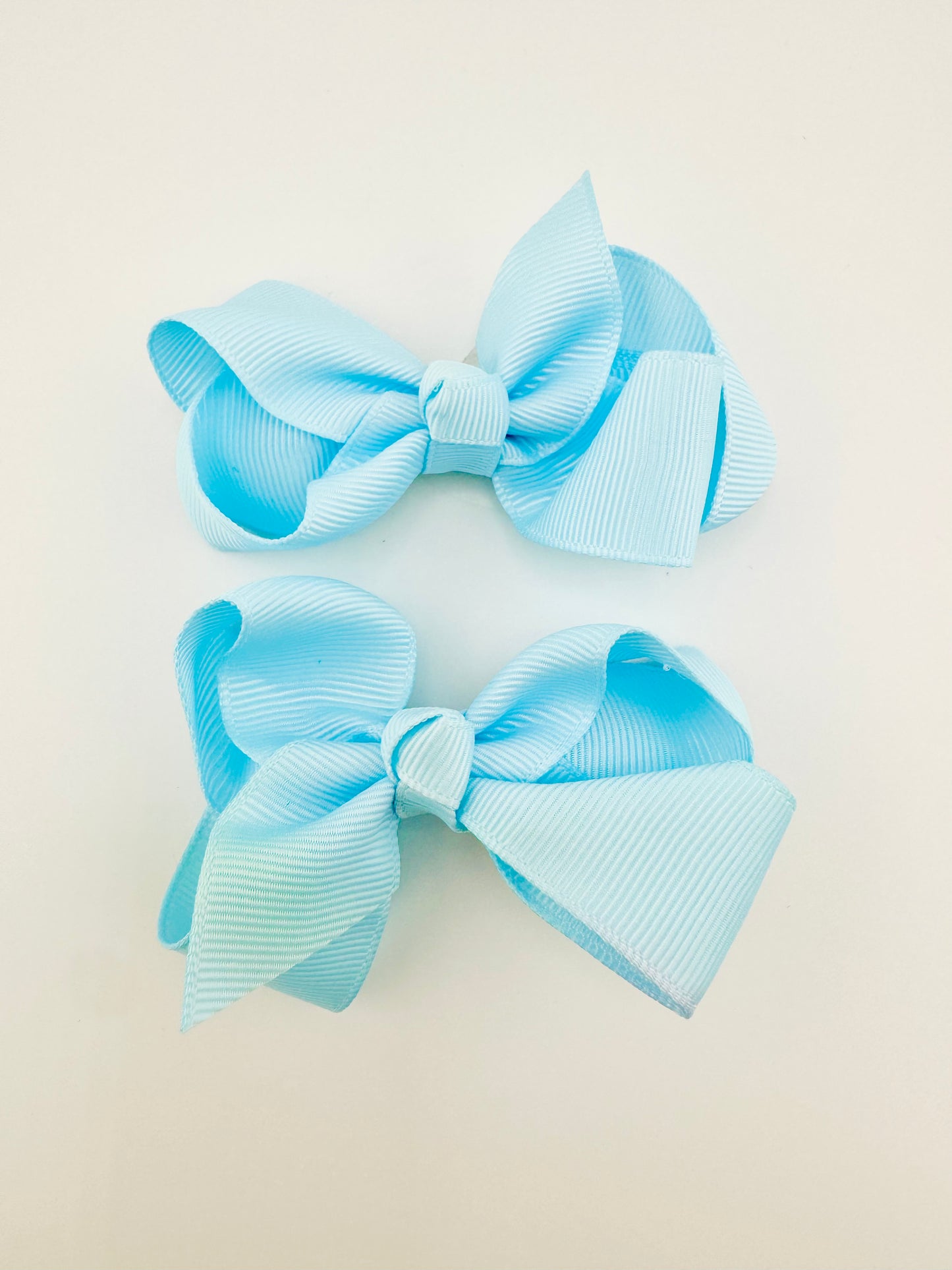 Light blue barrette set