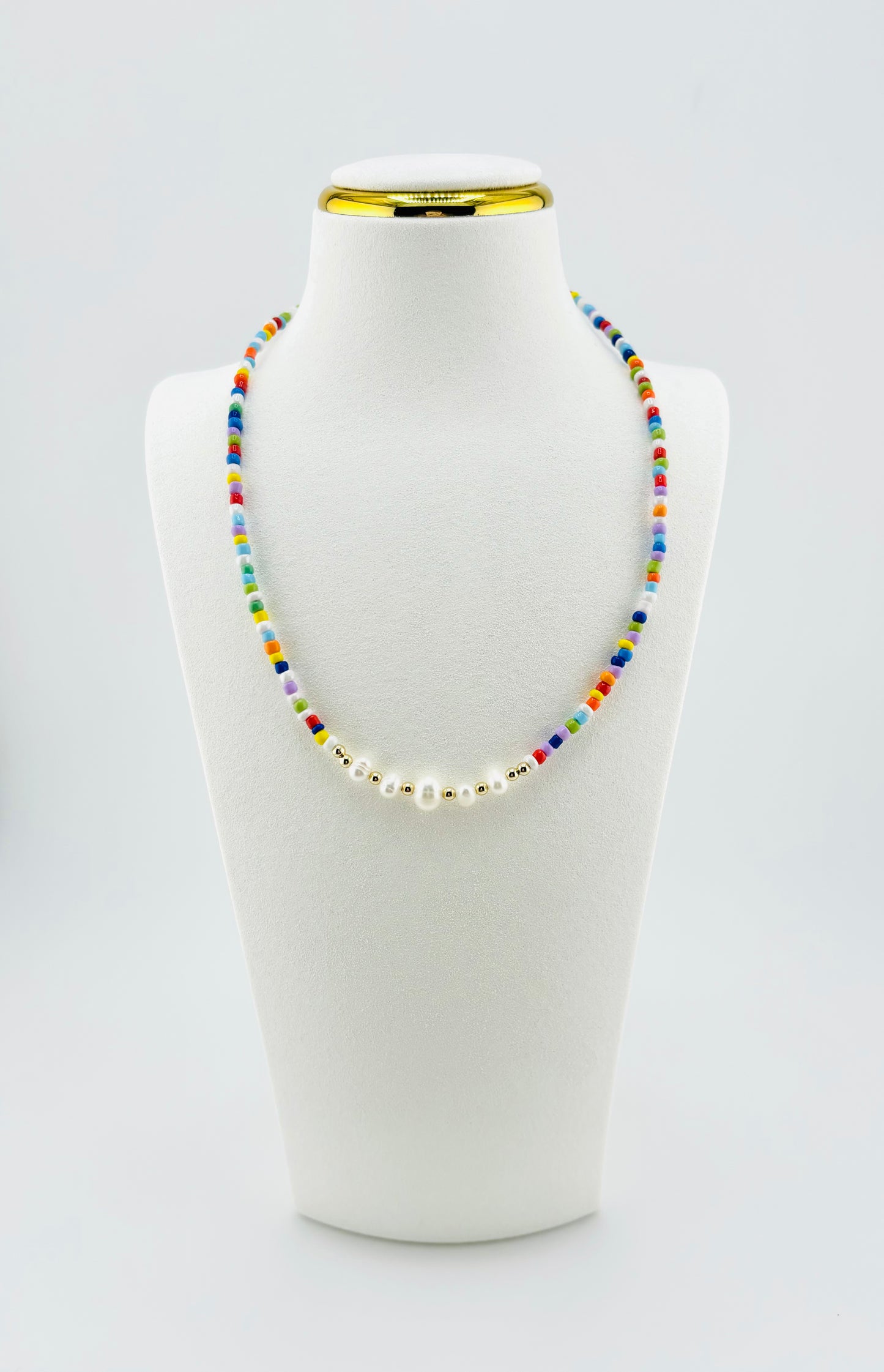 Rubi necklace in colorful beads and fresh water pearl