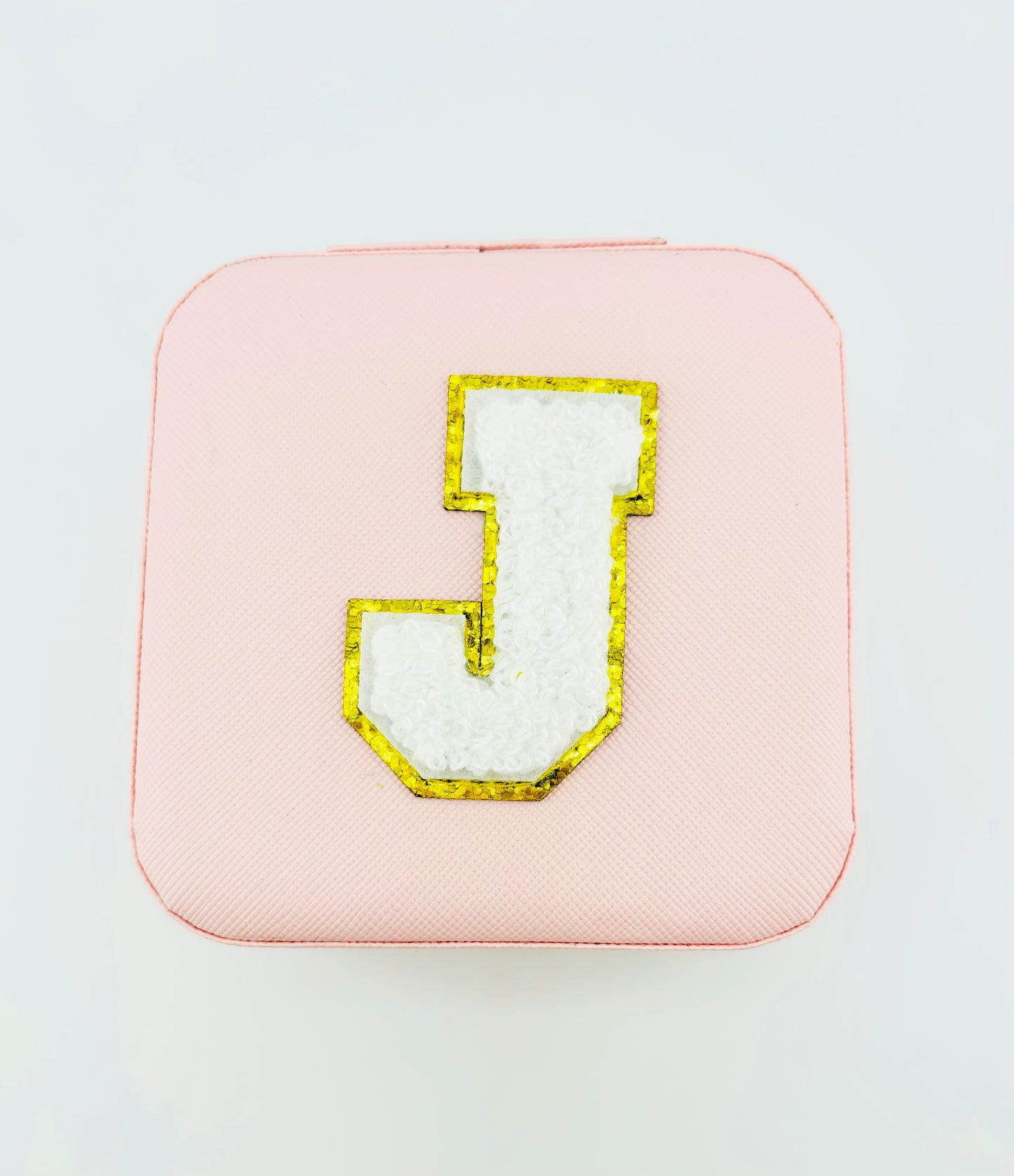 Letter J travel jewelry case in pink