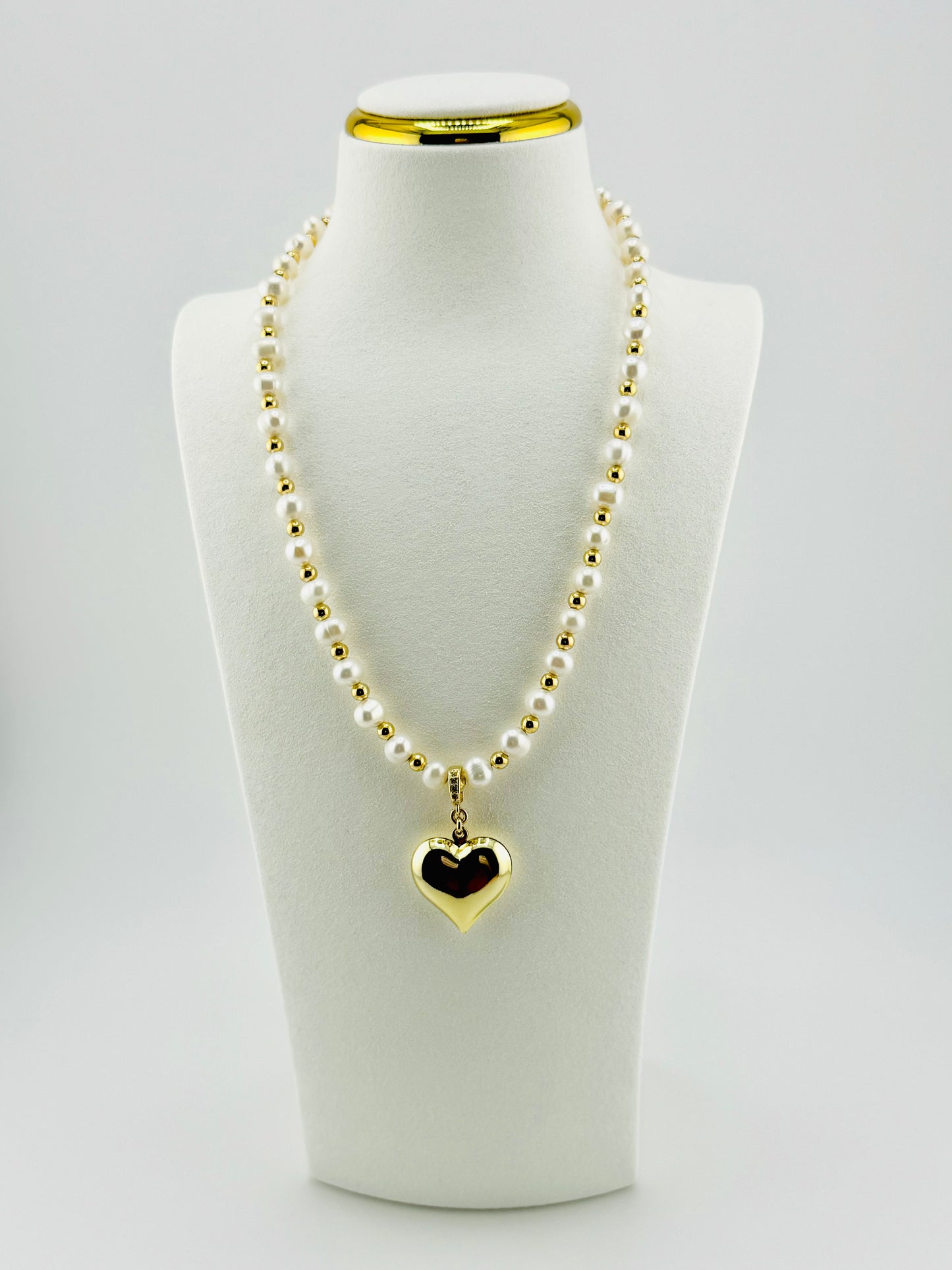 Marissa Necklace fresh water pearl necklace with a gold heart