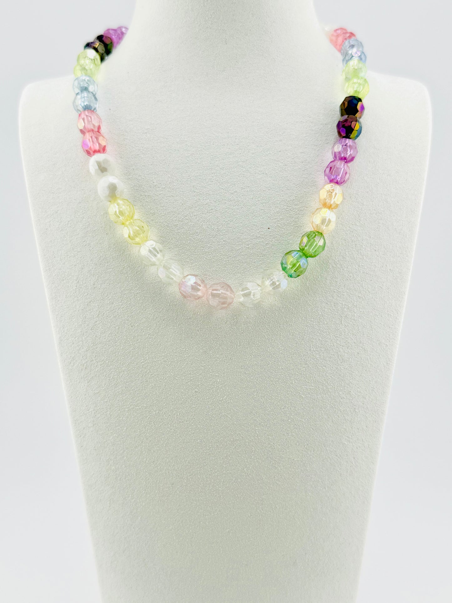 Hanna transparent colorful necklace