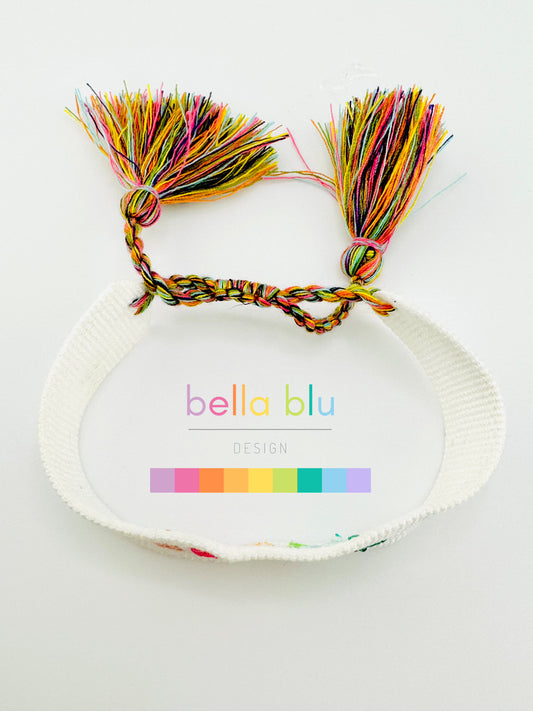 Be kind white and multicolored letters bracelet
