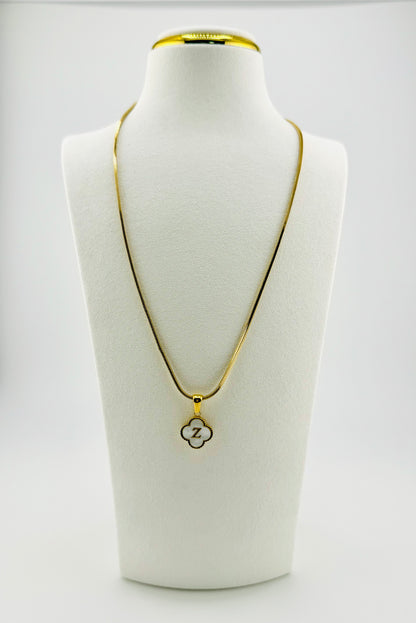 Z Initial necklace in stainless steel