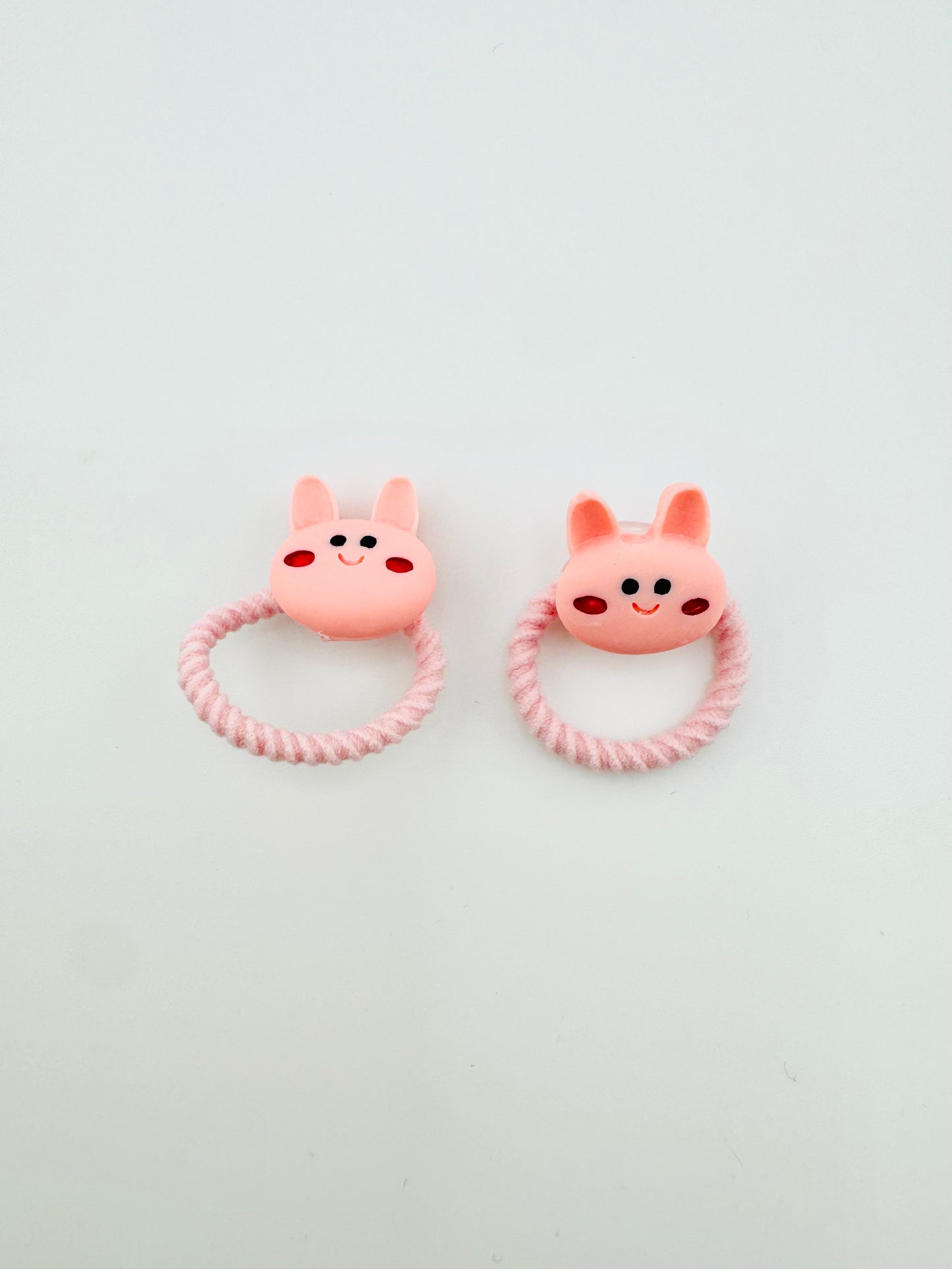 Pig hair ties set in small