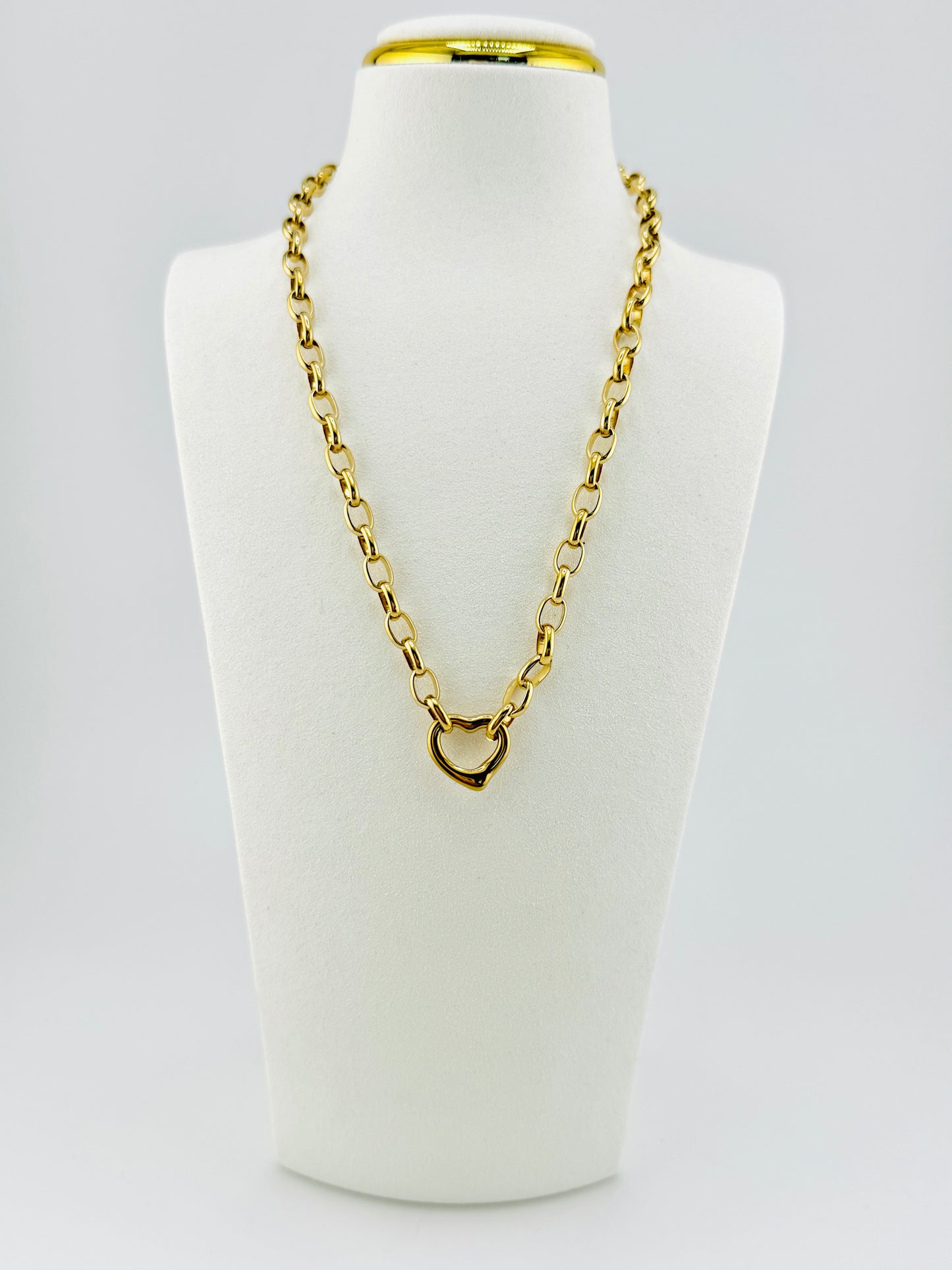 Heart shaped 18k link necklace