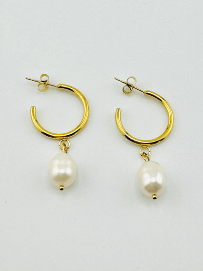 Thin hoop pearl earring in 18k gold filled