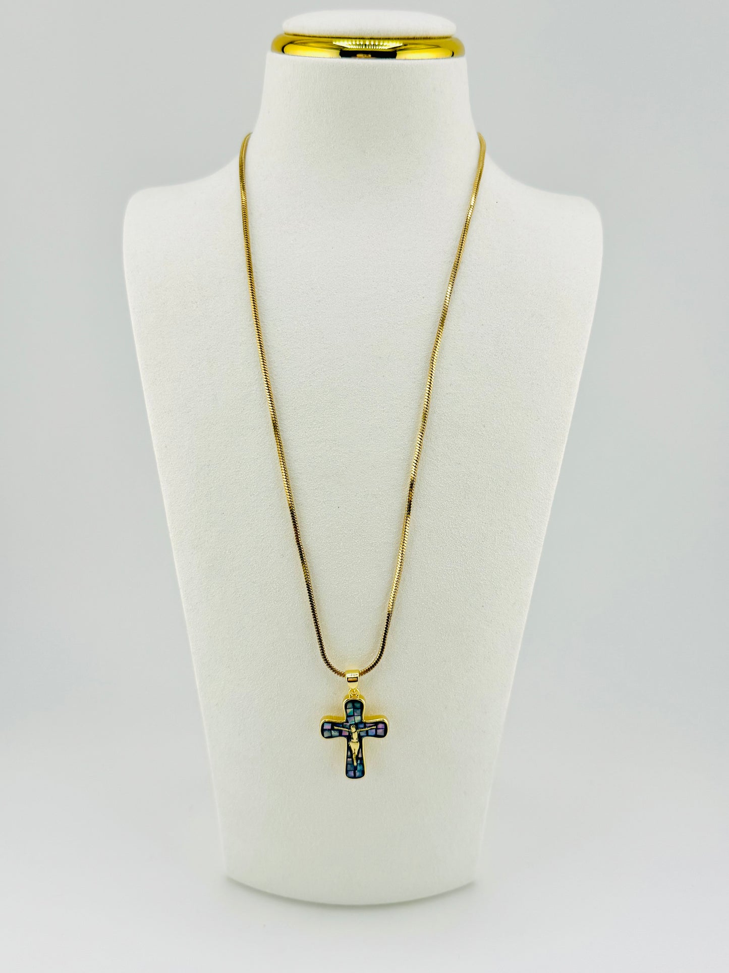 Blue mother of pearl 18k gold filled necklace