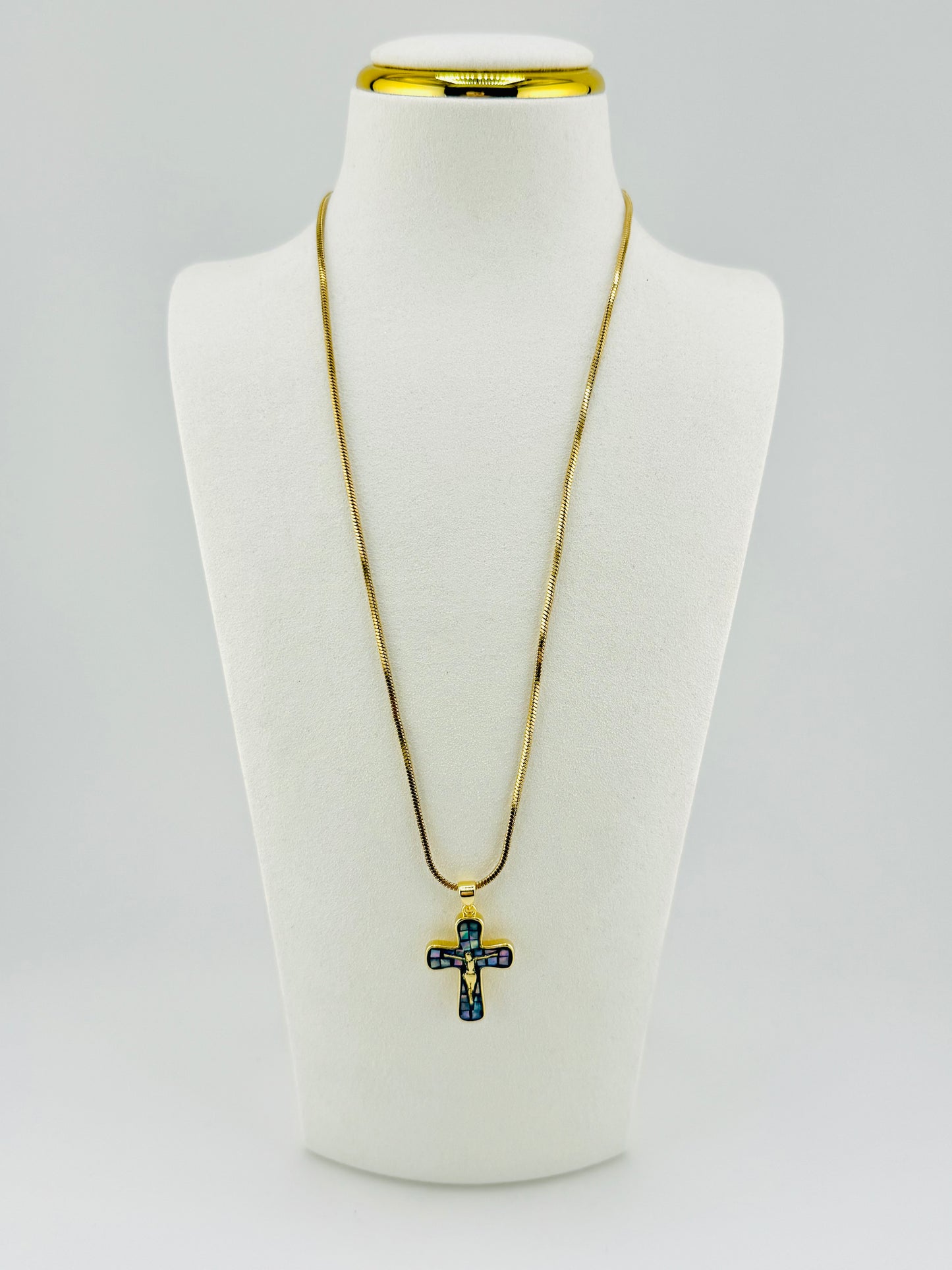 Blue mother of pearl 18k gold filled necklace