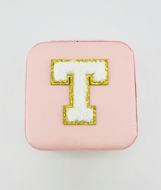 Letter T travel jewelry case in pink