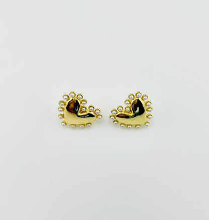 Adeline heart shaped pearl earring