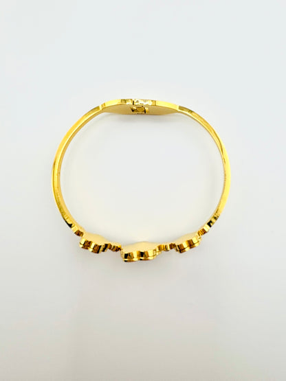 Mariley mother of pearl clover bangle bracelet