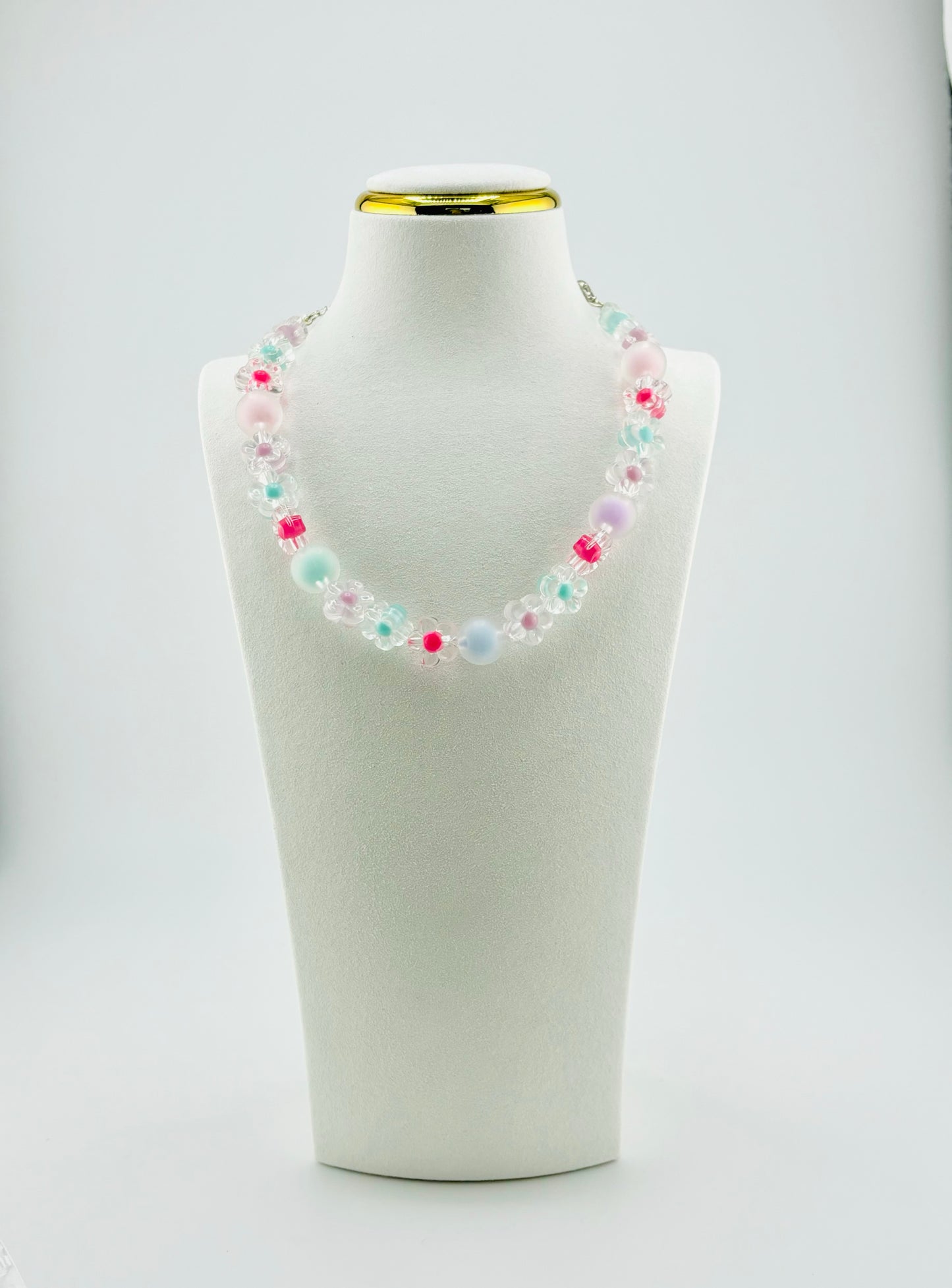 Nari colorful transparent necklace