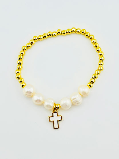Cruz fresh water pearl 18k gold filled bracelet