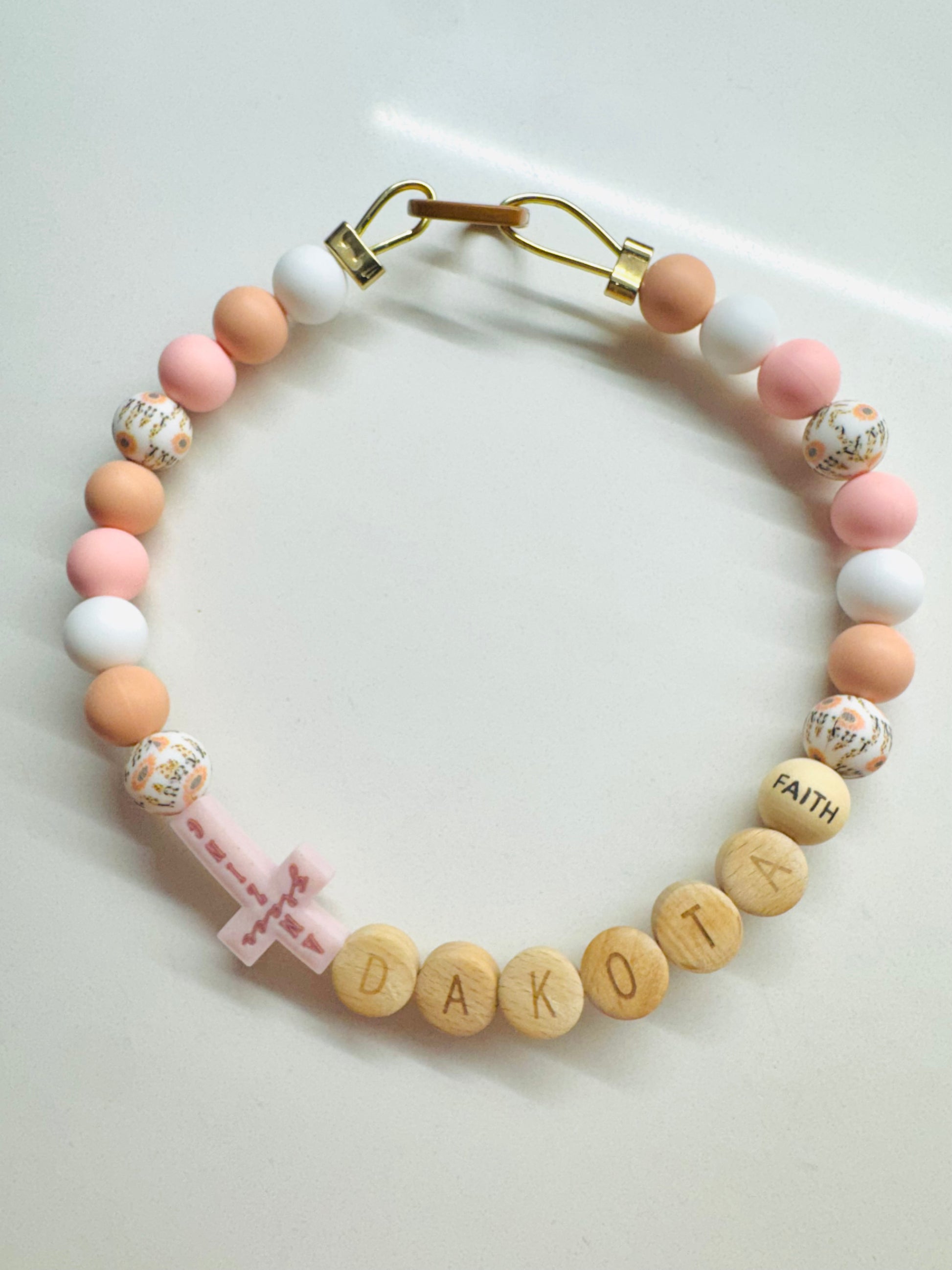 Personalized medium dog necklace with custom pet name